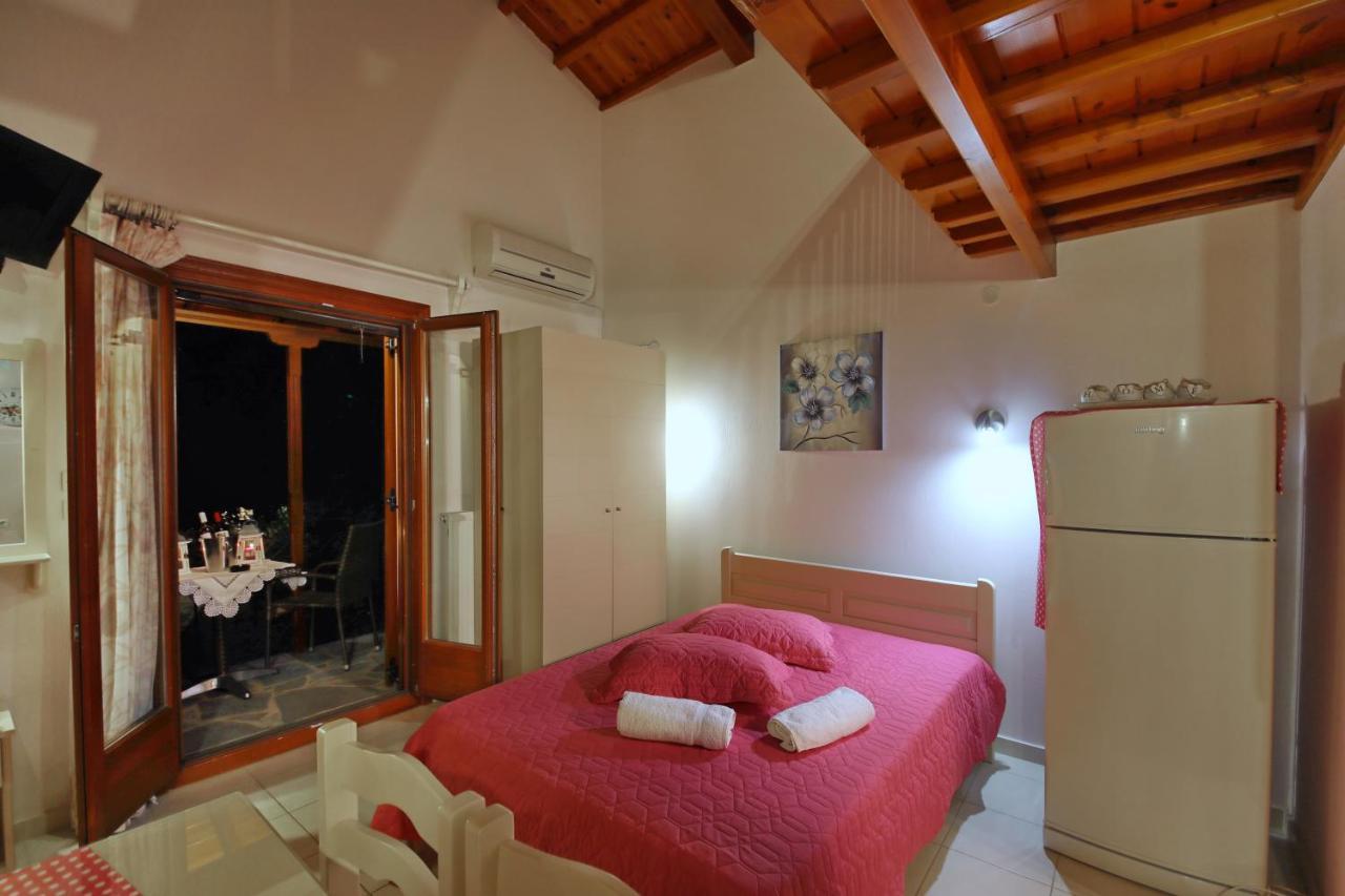 Koromilia Villa นิโอไกลมา ภายนอก รูปภาพ